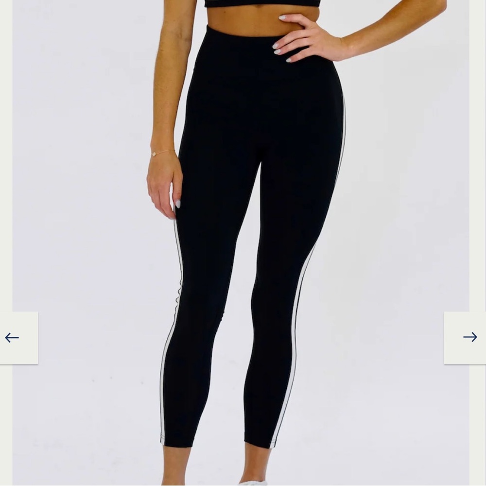 NWT Seaav Sculpt Black/Onyx, Wave Design, High Waisted Leggings, size M
